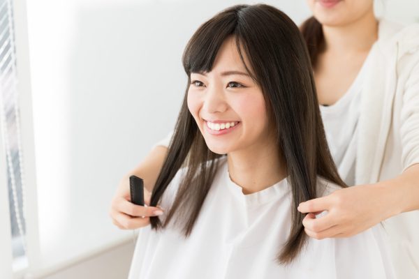 Attractive,Asian,Woman,In,Hair,Salon